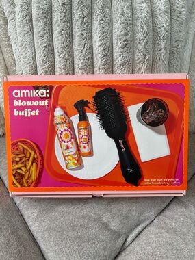amika Blowout Buffet Styling Set – NEW in box